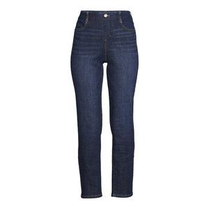 Petite Time and Tru Relaxed-Fit, Straight Pull-On Jeans w Flat Elasticized Waist